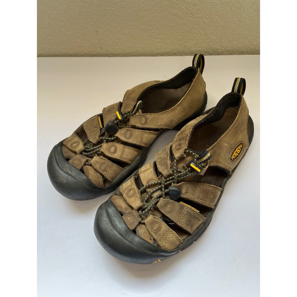 Keen Brown Newport Sandals Men’s 9-9.5